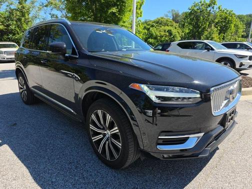 Onyx Black Metallic 2023 Volvo XC90 B6 Plus 7-Seater