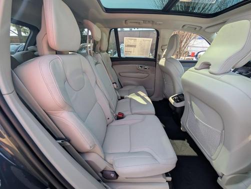 Denim Blue Metallic 2026 Volvo XC90 B6 Ultra 7-Seater