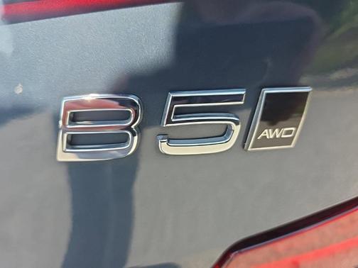 2025 Volvo S60 B5 Core