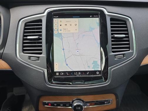 2024 Volvo XC90 B6 Core Bright Theme