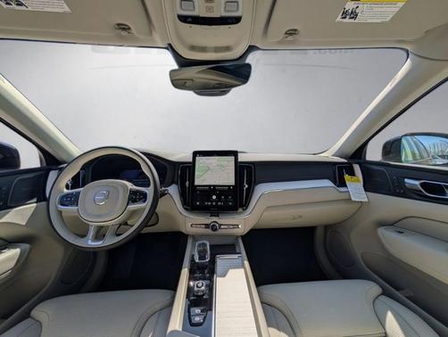 Mulberry 2026 Volvo XC60 B5 Ultra