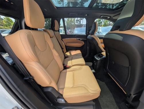 2025 Volvo XC90 Plug-In Hybrid T8 Ultra 7-Seater
