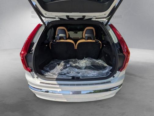 2025 Volvo XC90 Plug-In Hybrid T8 Ultra 7-Seater
