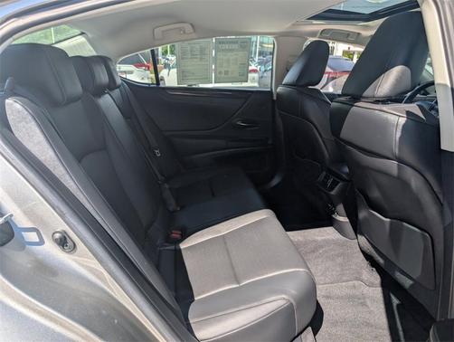 2021 Lexus ES 250 Base