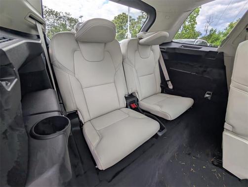 2023 Volvo XC90 B6 Ultimate 6-Seater