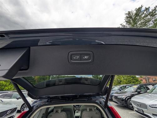 2023 Volvo XC90 B6 Ultimate 6-Seater