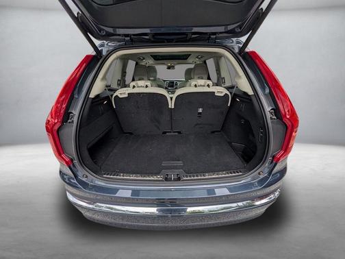 2023 Volvo XC90 B6 Ultimate 6-Seater
