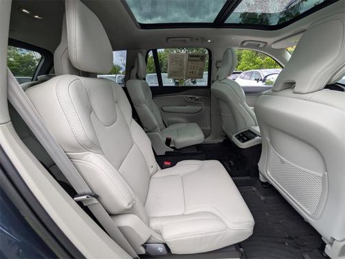 2023 Volvo XC90 B6 Ultimate 6-Seater