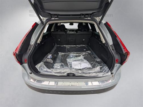 2025 Volvo V90 Cross Country B6 Ultra