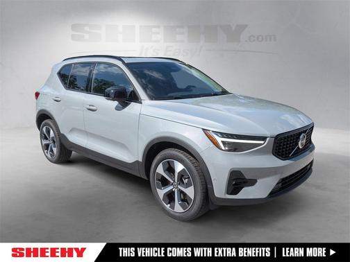 2026 Volvo XC40 B5 Plus