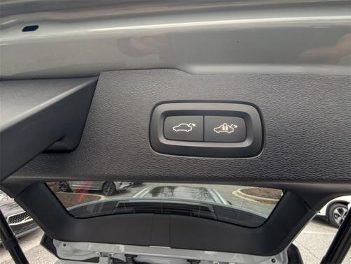 2025 Volvo V60 Cross Country B5 Plus