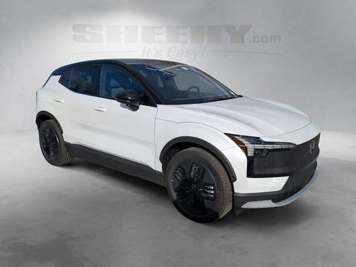 Crystal White 2026 Volvo EX30 TWIN MOTOR CROSS COUNTRY ULTRA