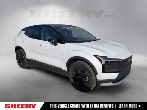 Crystal White 2026 Volvo EX30 TWIN MOTOR CROSS COUNTRY ULTRA