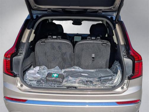 2026 Volvo XC90 B6 Ultra 6-Seater