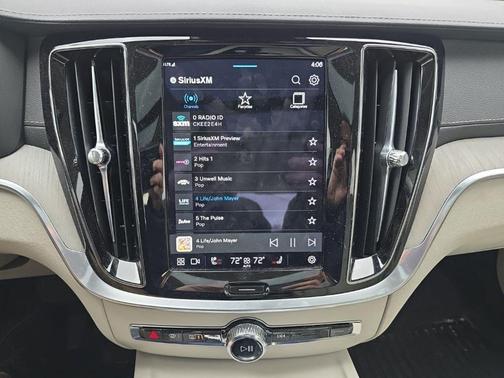 Silver 2023 Volvo S60 B5 Ultimate Dark Theme