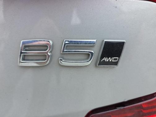 2023 Volvo S60 B5 Ultimate Dark Theme