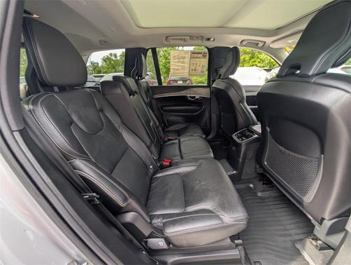 2022 Volvo XC90 Recharge Plug-In Hybrid T8 Inscription Extended Range 7P