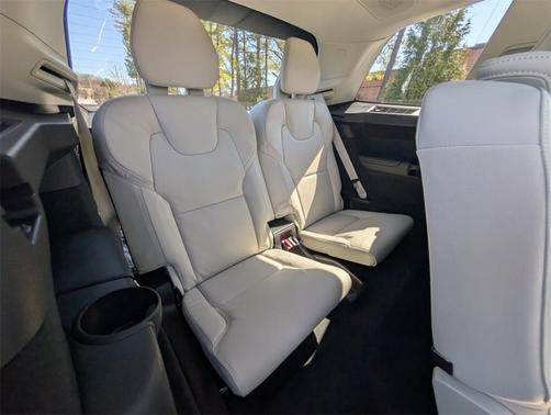 Aurora Blue 2026 Volvo XC90 B6 Ultra 7-Seater