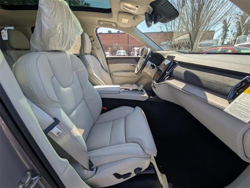 2026 Volvo XC90 B6 Ultra 7-Seater