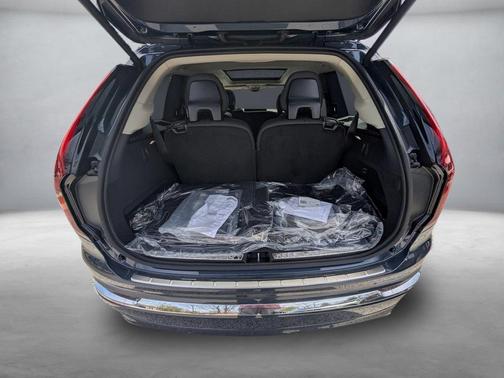 2025 Volvo XC90 Plug-In Hybrid T8 Ultra 7-Seater