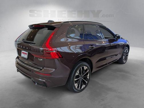 Mulberry 2026 Volvo XC60 Plug-In Hybrid T8 Ultra