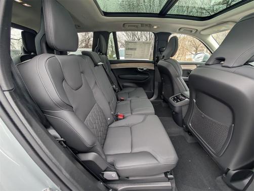 2026 Volvo XC90 B6 Plus 7-Seater