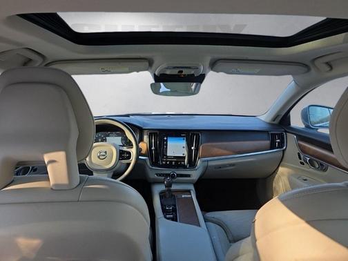 2017 Volvo S90 T6 Inscription