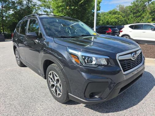 Dark Gray Metallic 2019 Subaru Forester Premium