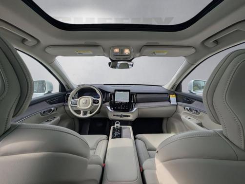 Crystal White Pearl 2026 Volvo XC90 B6 Ultra 7-Seater