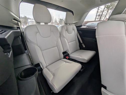 2026 Volvo XC90 B6 Ultra 7-Seater