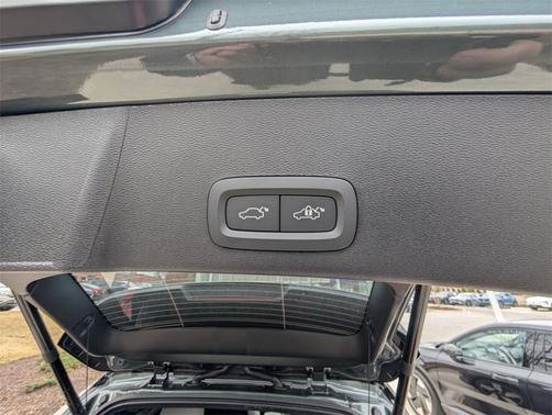 2026 Volvo EX40 Twin Motor Plus