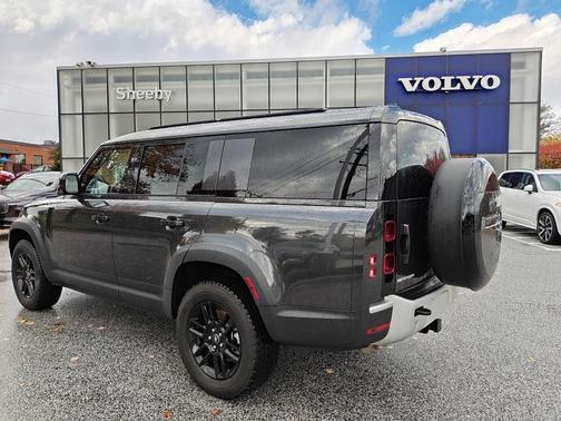 2025 Land Rover Defender P300 S