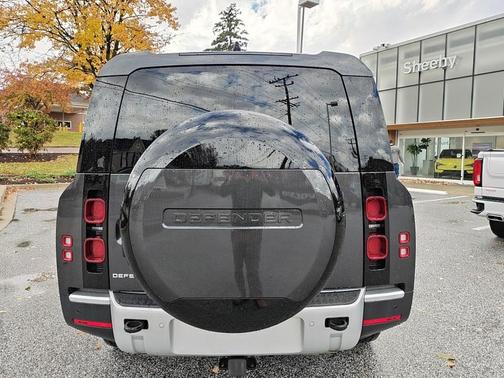 2025 Land Rover Defender P300 S