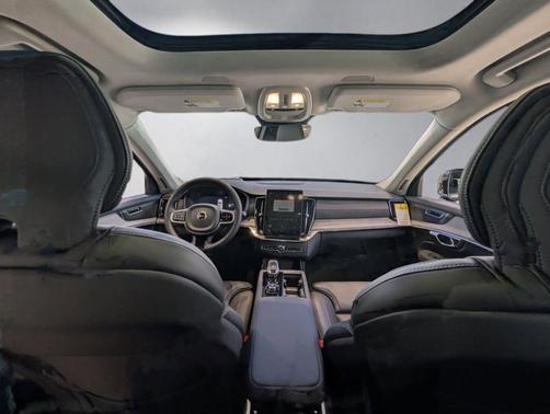 Onyx Black Metallic 2026 Volvo XC90 Plug-In Hybrid T8 Ultra 7-Seater