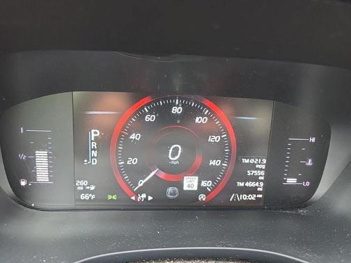 Ice White 2019 Volvo XC60 T5 Momentum