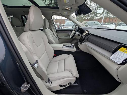 Denim Blue Metallic 2026 Volvo XC90 B6 Ultra Dark Theme 7-Seater