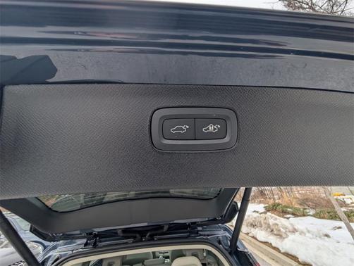 2026 Volvo XC90 B6 Ultra Dark Theme 7-Seater