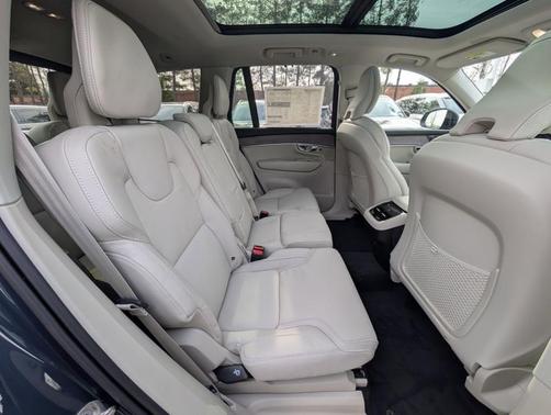 Denim Blue Metallic 2026 Volvo XC90 B6 Ultra Dark Theme 7-Seater