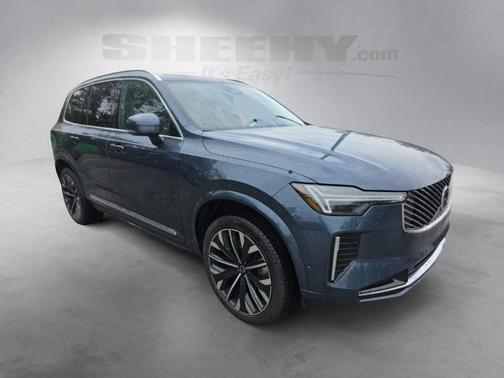 2025 Volvo XC90 B6 Plus 7-Seater