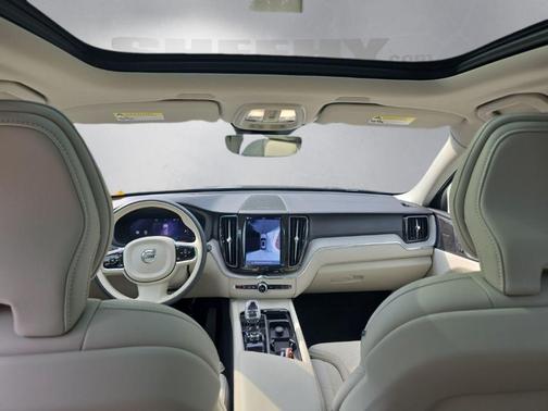 Denim Blue Metallic 2023 Volvo XC60 B5 Ultimate Bright Theme