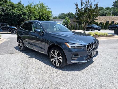 Denim Blue Metallic 2023 Volvo XC60 B5 Ultimate Bright Theme