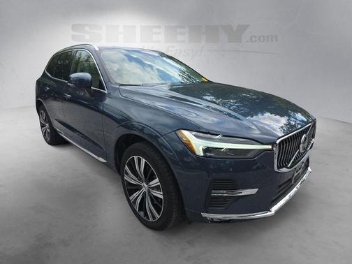 Denim Blue Metallic 2023 Volvo XC60 B5 Ultimate Bright Theme