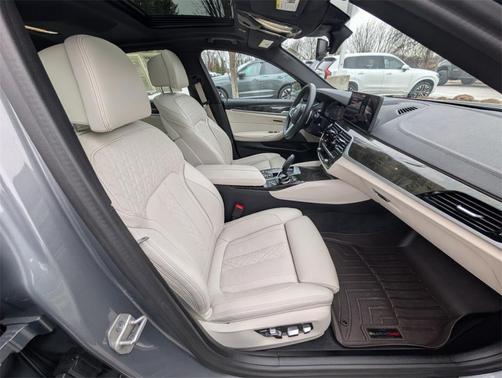 2023 BMW 540 i xDrive