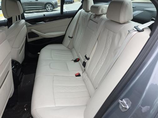 2023 BMW 540 i xDrive