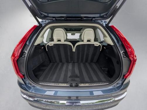 2023 Volvo XC90 B6 Plus 7-Seater