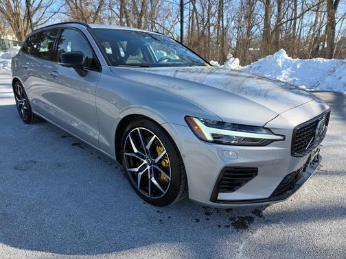 2024 Volvo V60 Recharge Plug-In Hybrid T8 Polestar Engineered