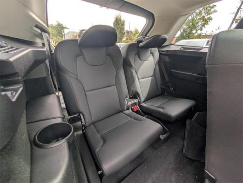 2025 Volvo XC90 B6 Plus 7-Seater