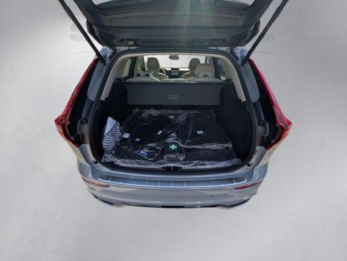 Gray Metallic 2026 Volvo XC60 B5 Ultra