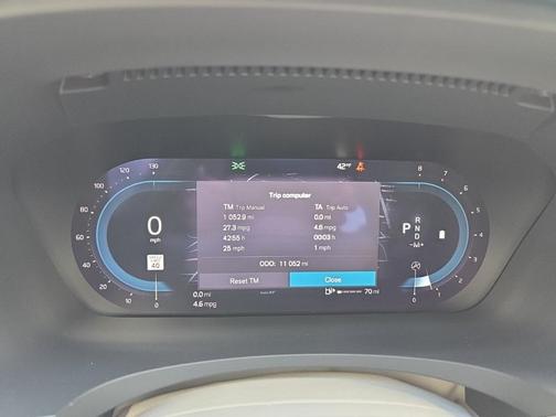 2025 Volvo S90 B6 Plus