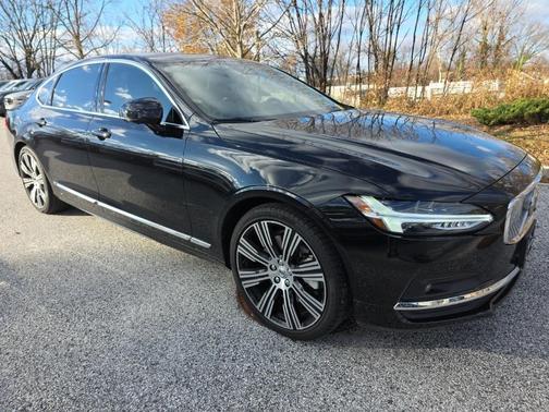 2025 Volvo S90 B6 Plus